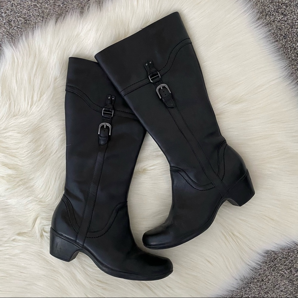Clarks Women's Vicky Black Boots Size 8.5